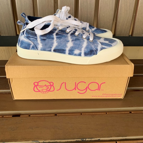 Sugar Festival Tie Dye Lace-Up Sneakers Blue Size 8 NWOT In Box - Picture 11 of 12